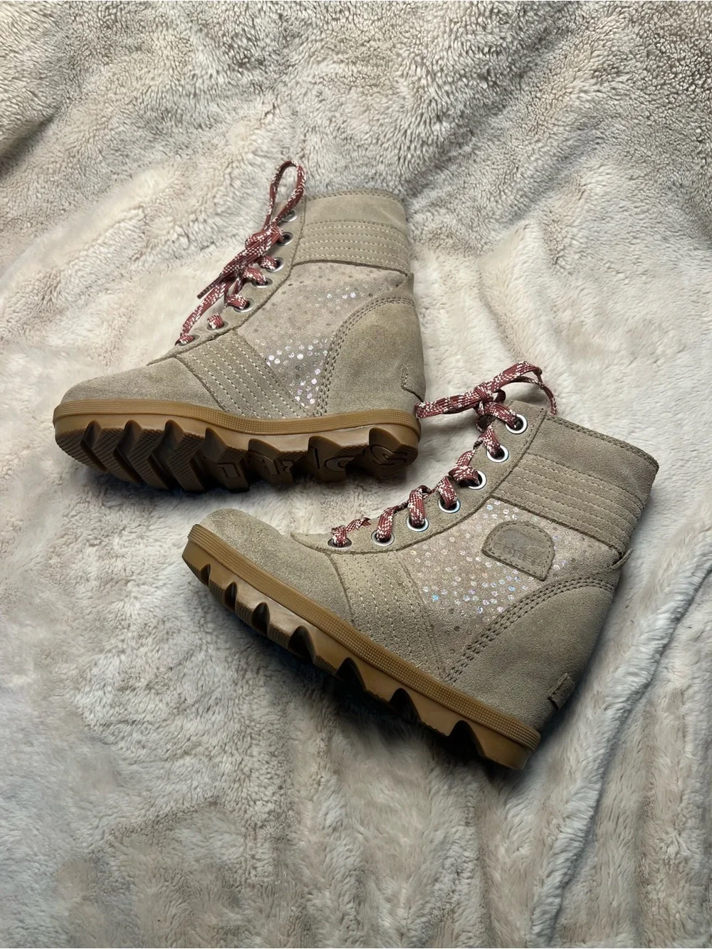 Sorel Girls' Lexie Wedge Boots size 1